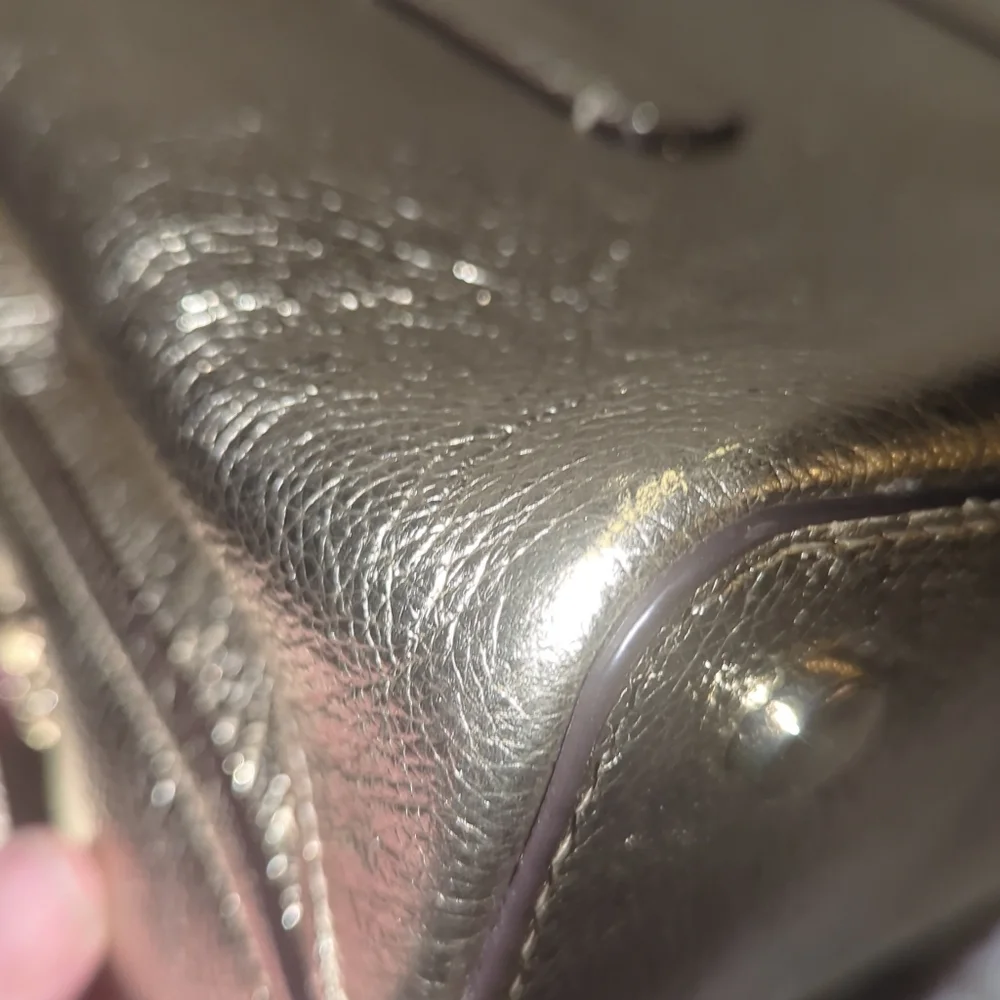Kate Spade Metallic Gold Tote / Crossbody Bag ✨ - Picture 6 of 8